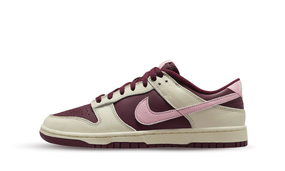 Dunk Low Retro PRM Valentine's Day (2023) - immagine 2